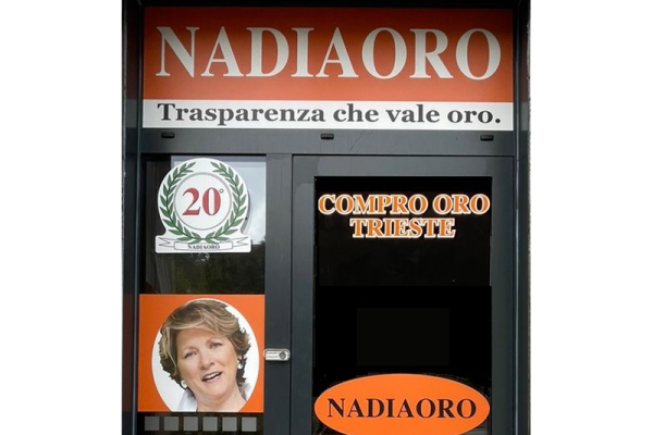 vetrina negozio Nadiaoro Trieste 1