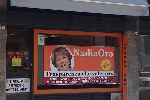 vetrina negozio Nadiaoro Udine 1